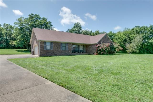 186 Elizabeth Dr, Murfreesboro, TN 37128