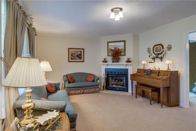 186 Elizabeth Dr, Murfreesboro, TN 37128