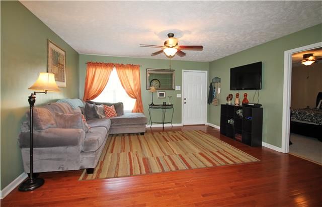 2123 Halligen Ct, Murfreesboro, TN 37127