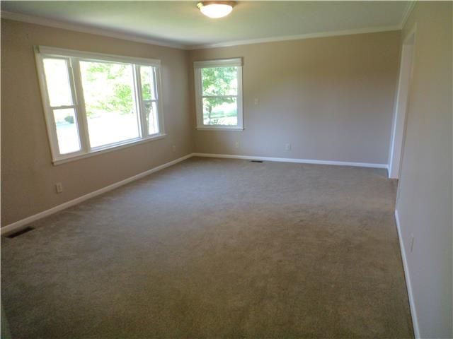 2018 Glencoe Rd, Culleoka, TN 38451