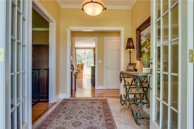 523 Natchez Bend Rd, Nashville, TN 37221