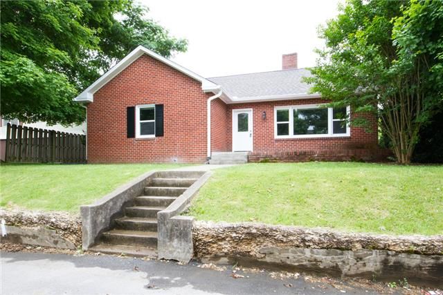 612 Crestview Dr, Springfield, TN 37172