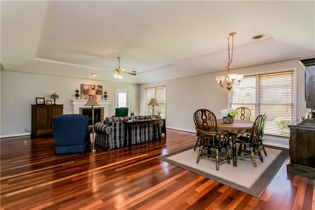 604 Hunt Ct, Franklin, TN 37064