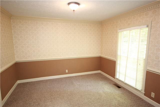 257 Hidden Lake Rd, Hendersonville, TN 37075