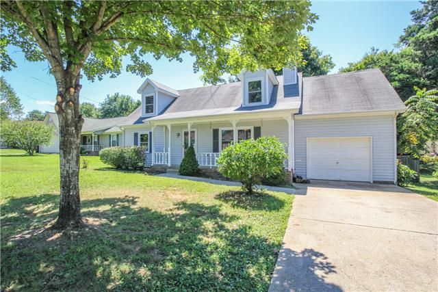 1015 Sheila Ct, Murfreesboro, TN 37129