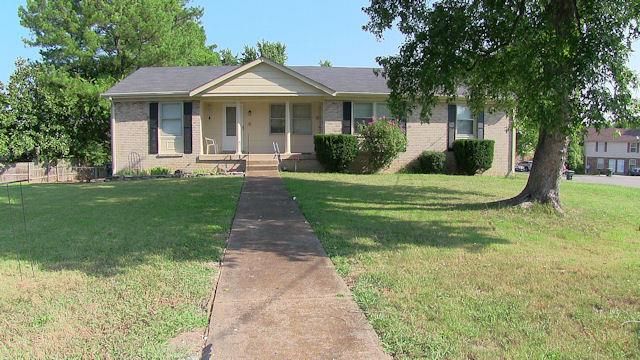 500 Trenton Ct, Hermitage, TN 37076