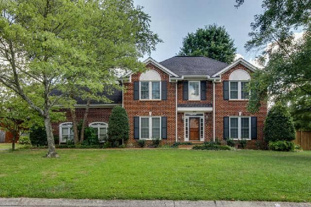 383 Stonegate Dr, Franklin, TN 37064