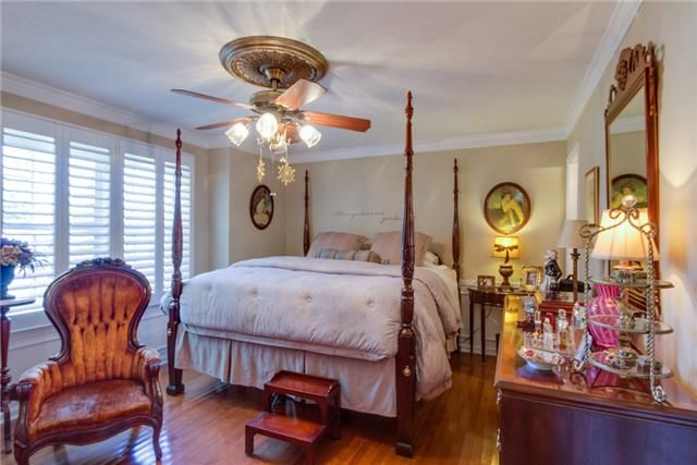 105 English Oak Ct, Dickson, TN 37055