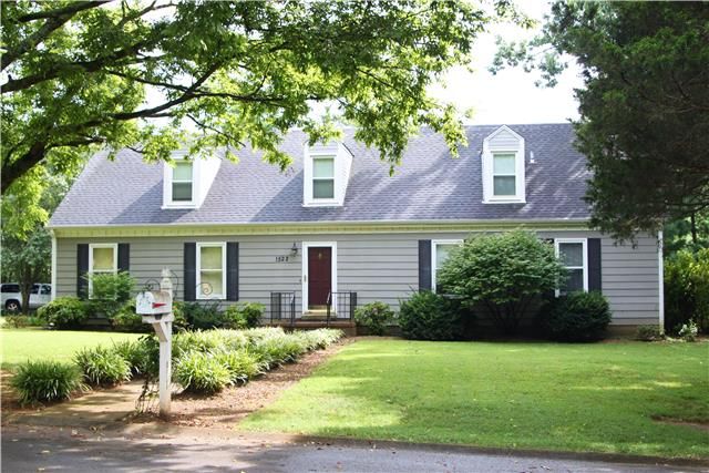 1522 Belle Oaks Dr, Murfreesboro, TN 37130