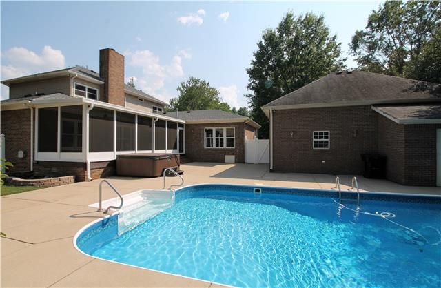 3035 Regency Park Dr, Murfreesboro, TN 37129