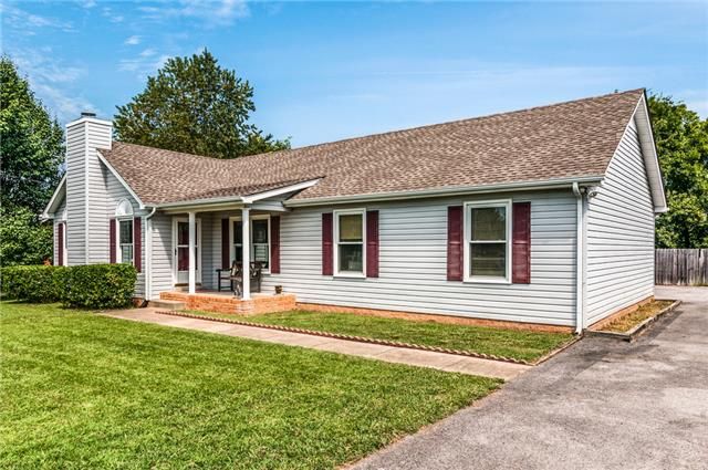 2610 Foxfire Ct, Murfreesboro, TN 37130