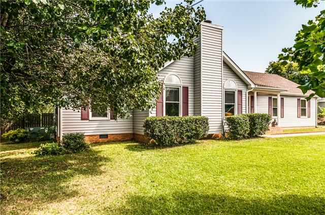 2610 Foxfire Ct, Murfreesboro, TN 37130