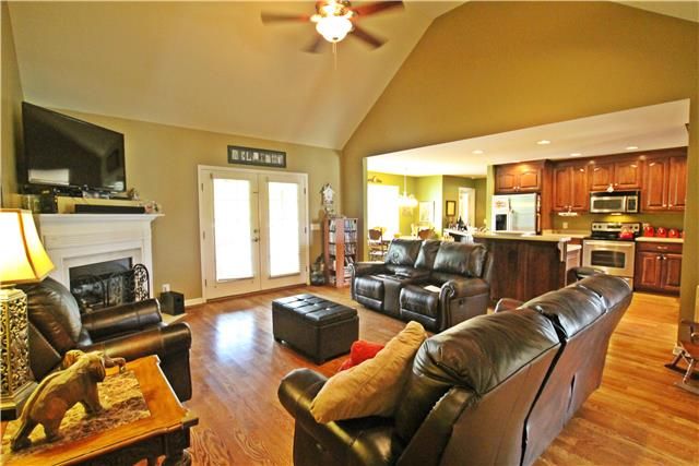 349 Tivoli Trl, Springfield, TN 37172
