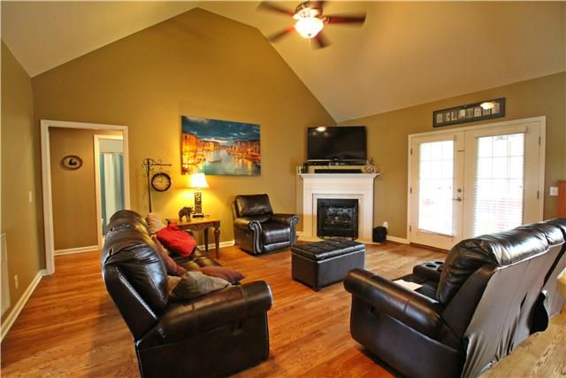 349 Tivoli Trl, Springfield, TN 37172