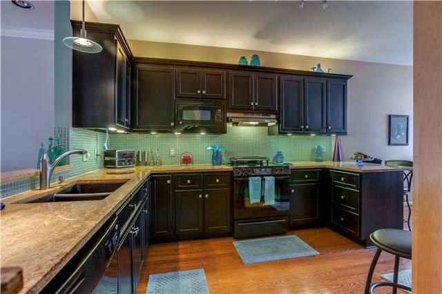 231 Green Harbor Rd #120, Old Hickory, TN 37138