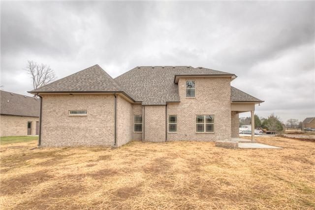 2427 Dewdrop Ct, Murfreesboro, TN 37128