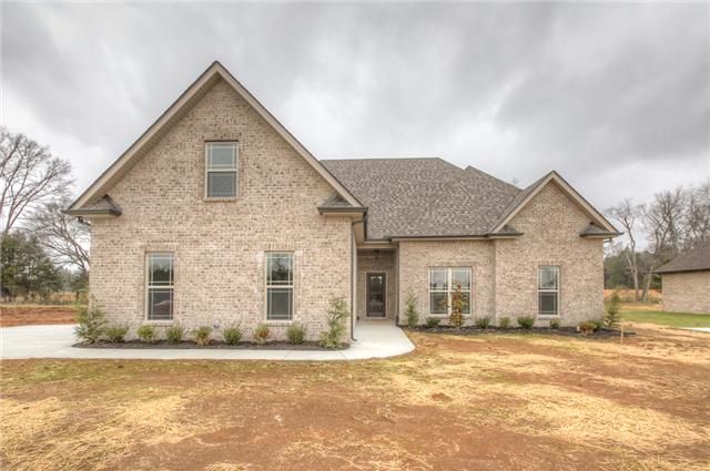 2427 Dewdrop Ct, Murfreesboro, TN 37128