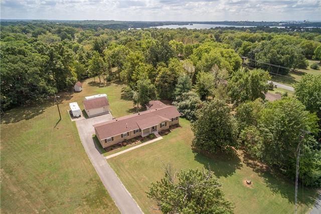 101 Trident Pl, Hendersonville, TN 37075