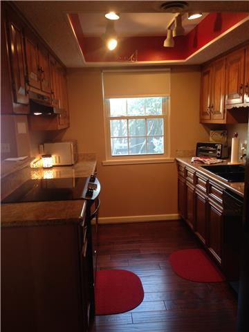 8207 Sawyer Brown Rd Apt J3 #J-3, Nashville, TN 37221
