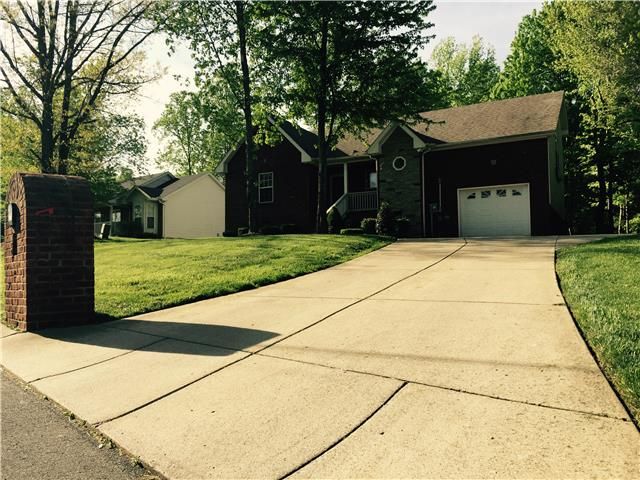 116 Juanita Dr, Springfield, TN 37172