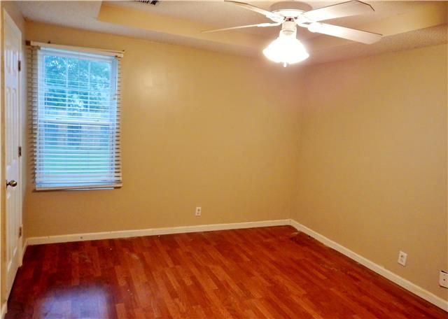 1517 Rochester Dr, Murfreesboro, TN 37130