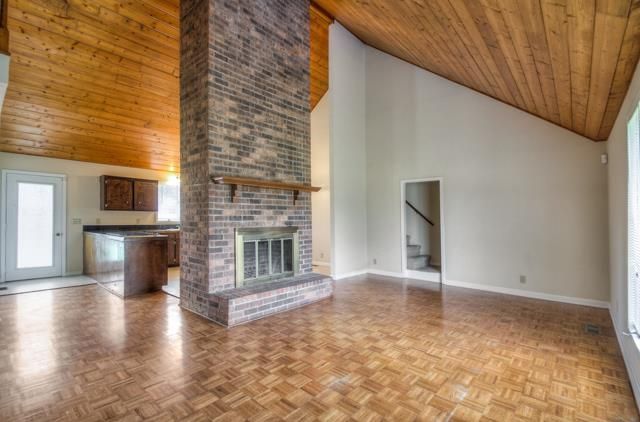 708 Washington Dr, Lebanon, TN 37087