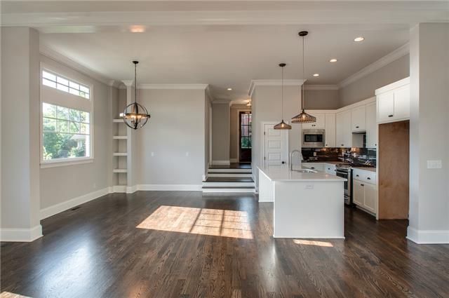 1012 Caruthers Ave, Nashville, TN 37204