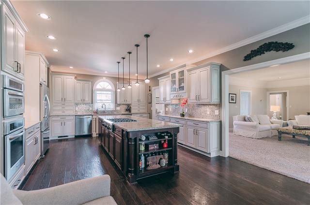 1070 Windsor Dr, Gallatin, TN 37066