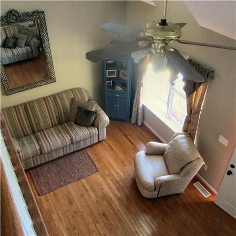110 Louise Dr, White House, TN 37188