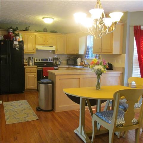 110 Louise Dr, White House, TN 37188