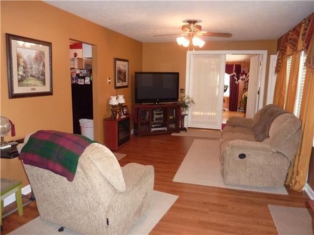 7781 Mill Rd, Cross Plains, TN 37049