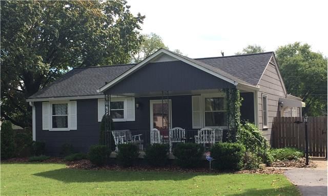 5501 Meadowcrest Ln, Nashville, TN 37209
