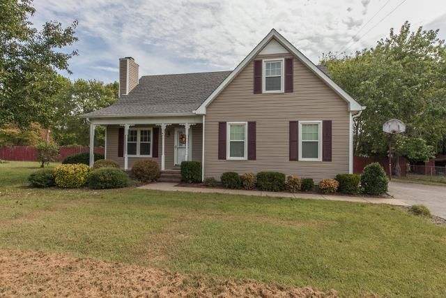 6105 Foothills Dr, Murfreesboro, TN 37128
