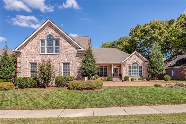 242 Polk Place Dr, Franklin, TN 37064