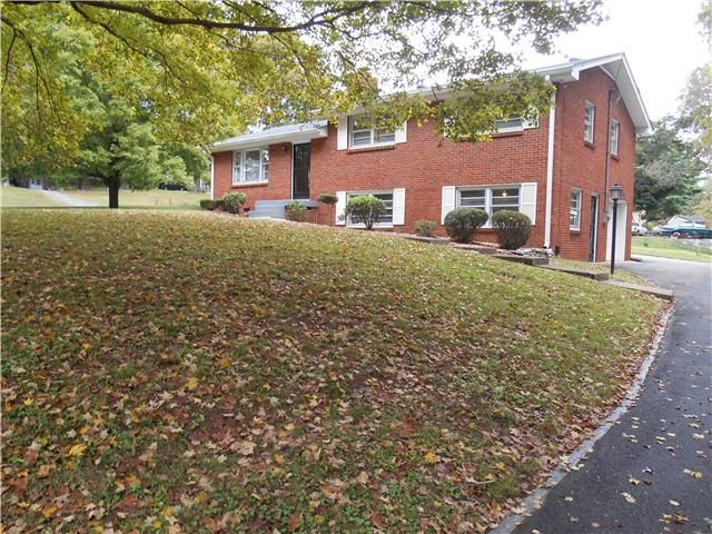 528 Glengarry Dr, Nashville, TN 37217