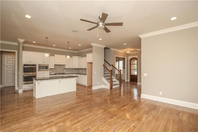 3211 Folcroft Dr, Murfreesboro, TN 37130