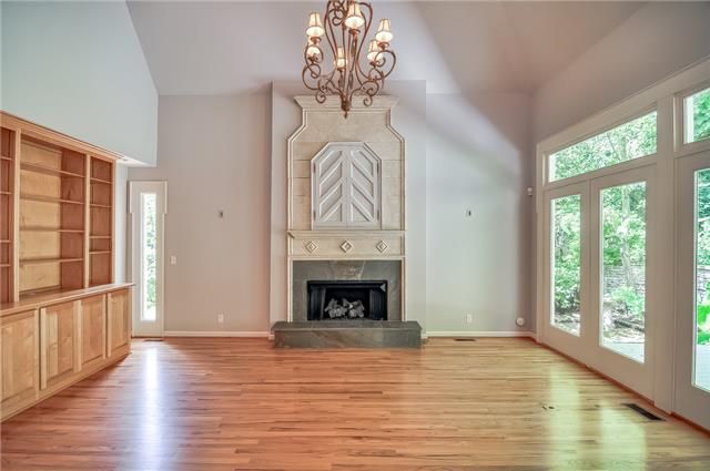 7056 Still Spring Hollow Dr, Nashville, TN 37221