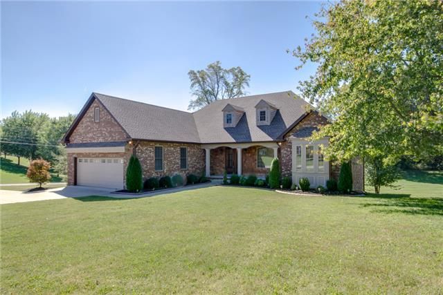 1801 Hogan Dr, Springfield, TN 37172