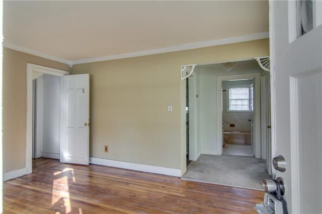 2105 Thomas Ave, Columbia, TN 38401