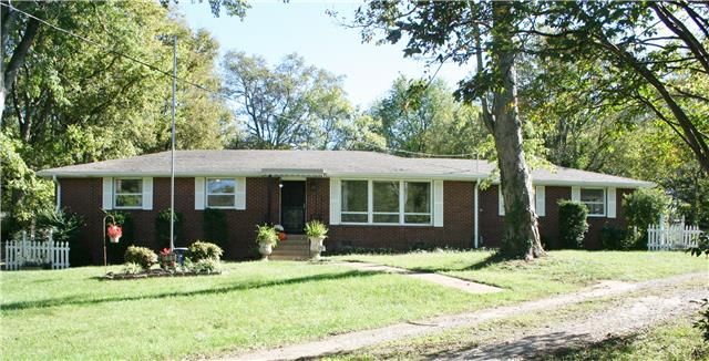586 Joyce Ln, Nashville, TN 37206