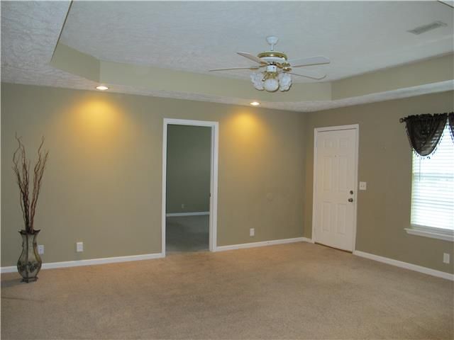2925 Arthur Dr, Murfreesboro, TN 37127