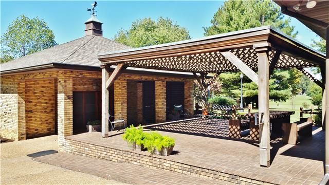 407 Fairway Trl, Springfield, TN 37172