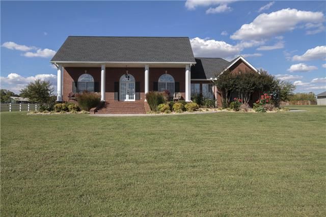 7329 New Chapel Rd, Springfield, TN 37172