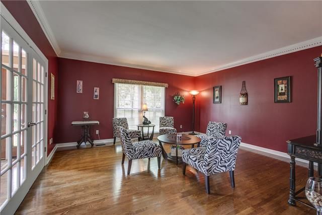 1302 White Oak Ln, Murfreesboro, TN 37130