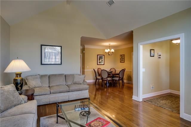 507 Glen Echo Pl, Nashville, TN 37215