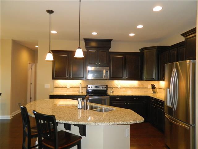 528 Greenstone Ln, Mount Juliet, TN 37122