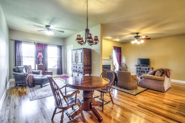 2024 Sunflower Dr, Spring Hill, TN 37174