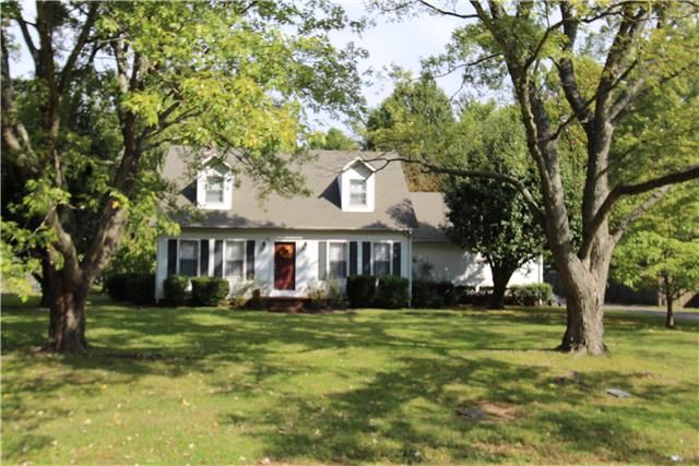2602 Racquet Club Dr, Murfreesboro, TN 37128