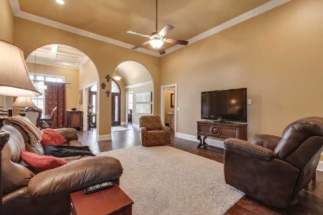 571 Schroer Dr, Murfreesboro, TN 37128