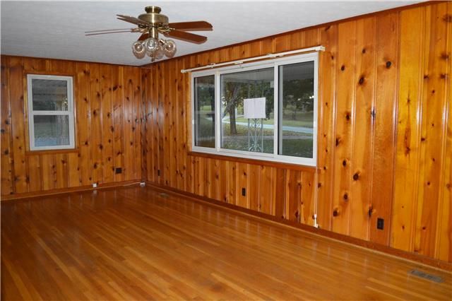 2239 Highway 47 E, Burns, TN 37029